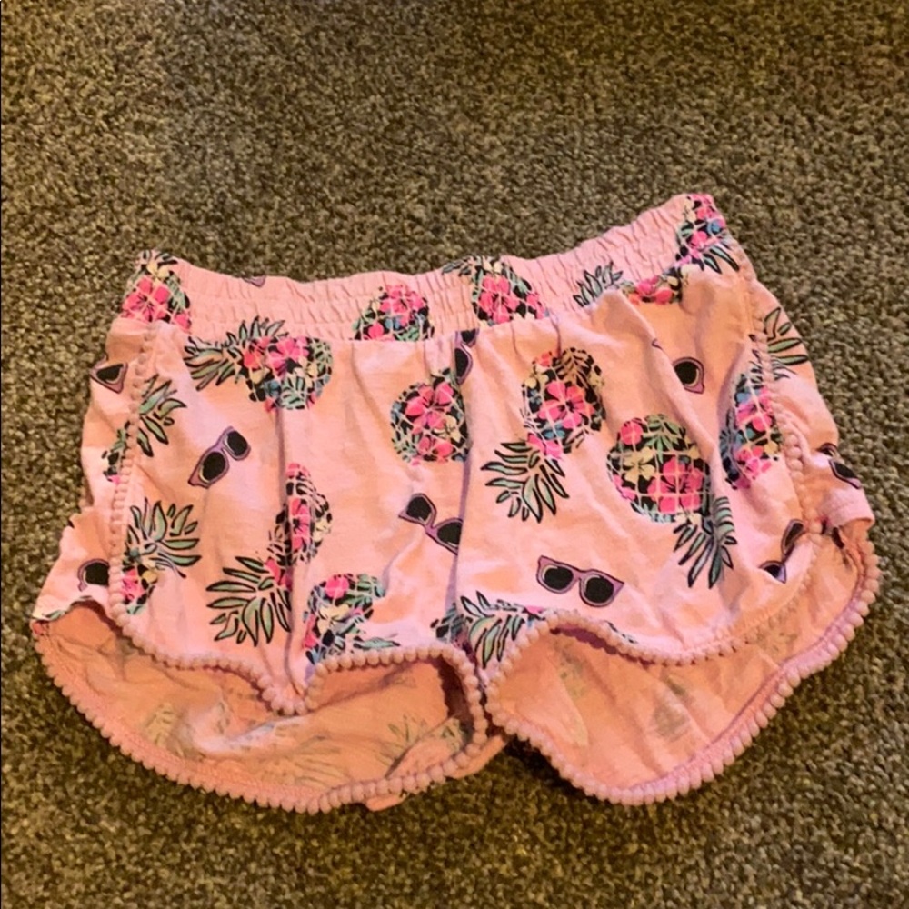 Im selling a used pair of stretchy children shorts